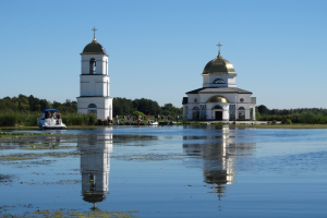 Экскурсия к затопленной церкви, Ржищев